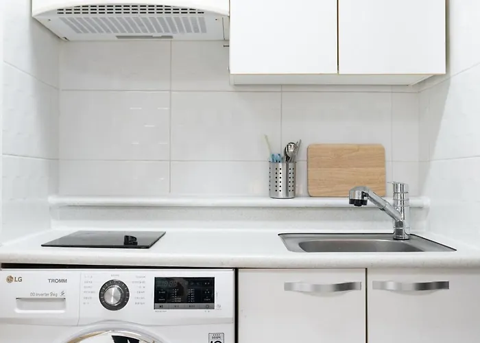 Apartment Hongdae Station 10-minute Walk Yeonnam Seoul